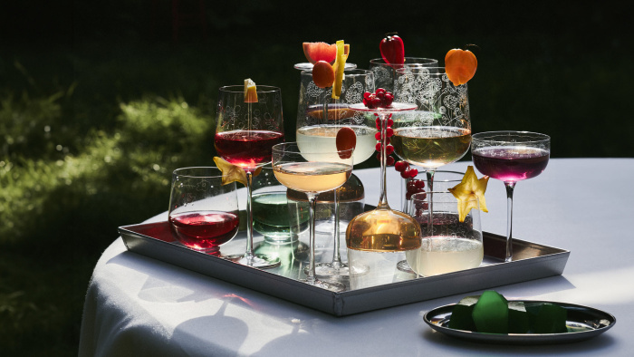 Набор из 4-х бокалов для белого вина White Wine Glass Mirtillo Tea Midnight Flowers by Marni, Serax