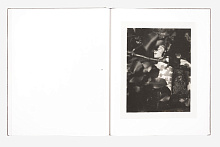 Книга August. Collier Schorr, MACK