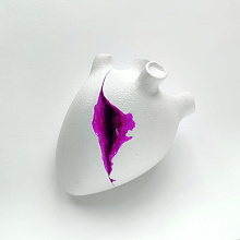 Скульптура Impressive Magenta Heart, Vitaliy Voropayev / Zeus