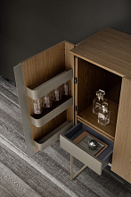 Бар Unit Privé Box, Ditre Italia