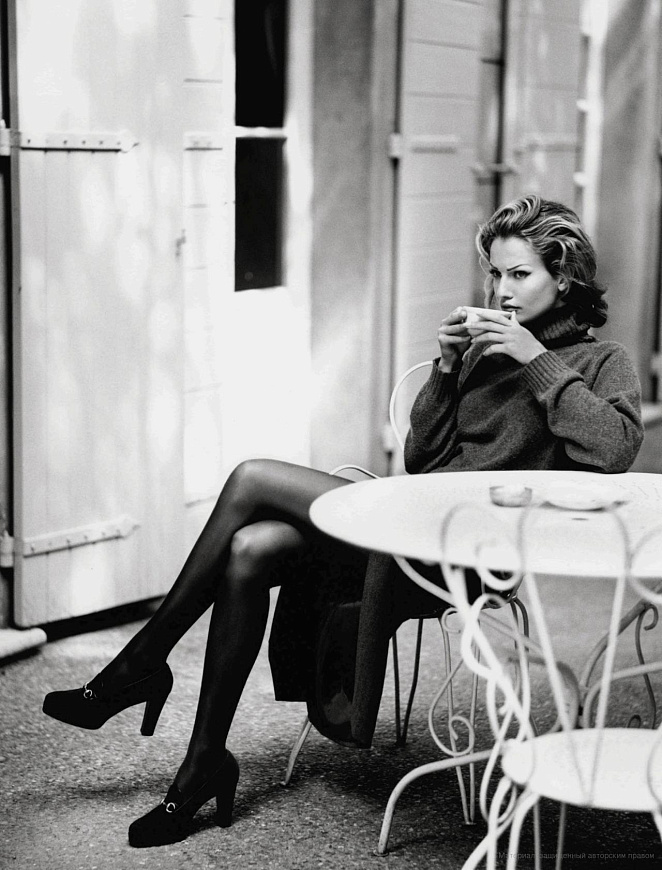 Книга Vogue Essentials: Heels, 