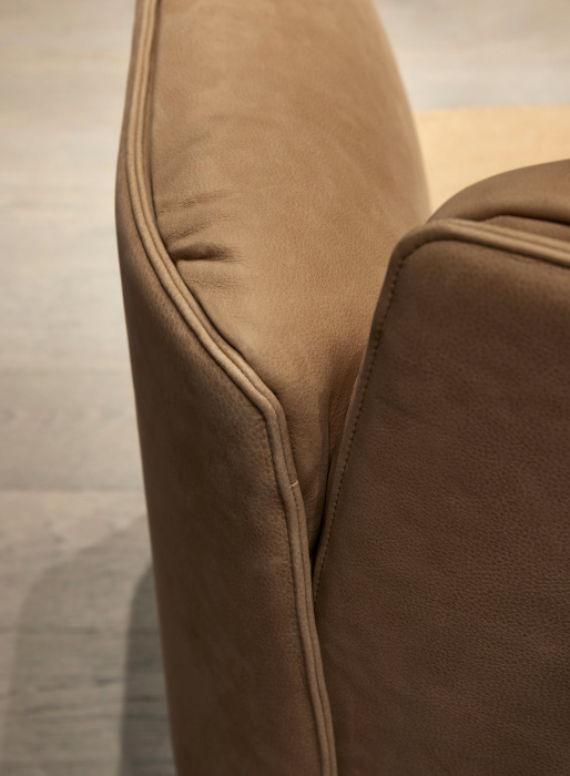 Кресло Bob Armchair, Pietboon