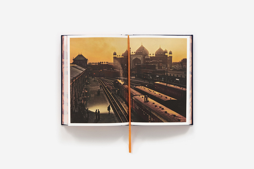 Книга Extraordinary Voyages. Louis Vuitton, Abrams Books