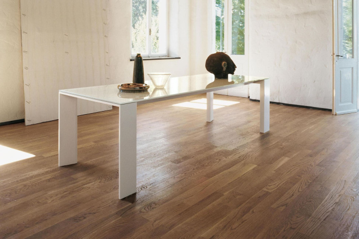 Стол Toronto, Sovet Italia