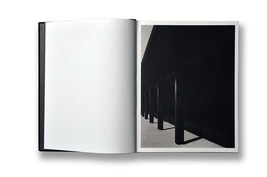 Книга Vincent Van Duysen Works 1989-2009, Thames & Hudson