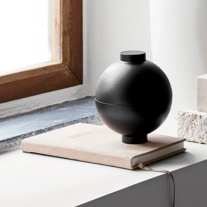 Шкатулка Wooden Sphere, Kristina Dam Studio