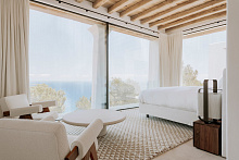 Книга Living by the Sea, Beta-Plus Publishing