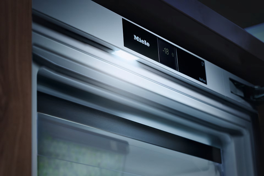 Встраиваемая морозильная камера Miele FNS 7040 D, Miele