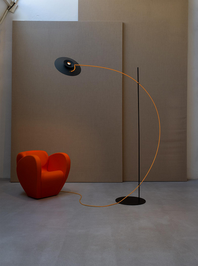 Напольный светильник Ms. Bowjangles Tall, Ingo Maurer