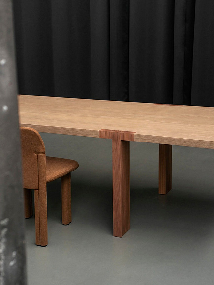Стол T–Table, Tacchini