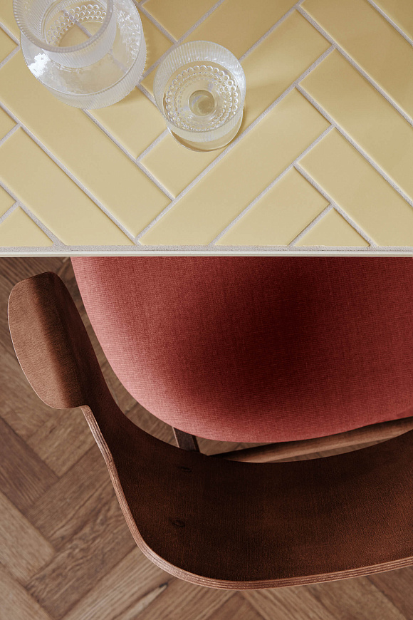 Стул Gesture, Teak oiled oak, Vidar Kvadrat Bordeaux, Warm Nordic