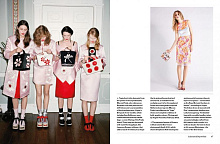 Книга Vogue Essentials: Handbags, 