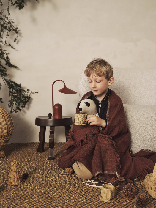 Беспроводная настольная лампа Arum Portable Lamp, Ferm Living