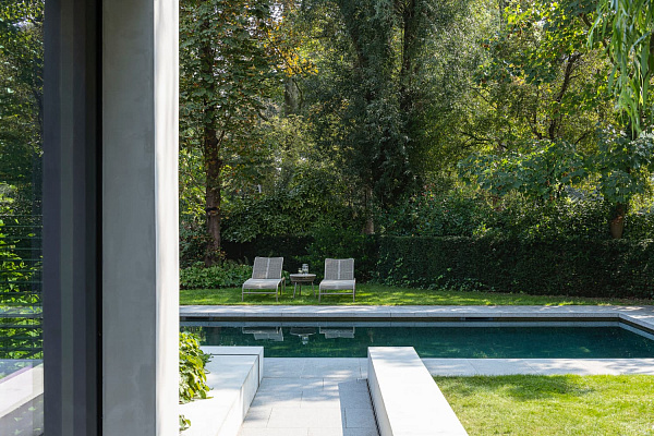 Уличный шезлонг Loop Sunlounger 