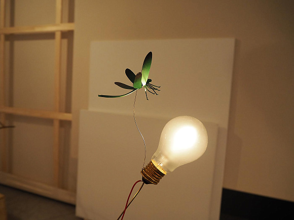 Настольный светильник I Ricchi Poveri Bzzzz, Ingo Maurer