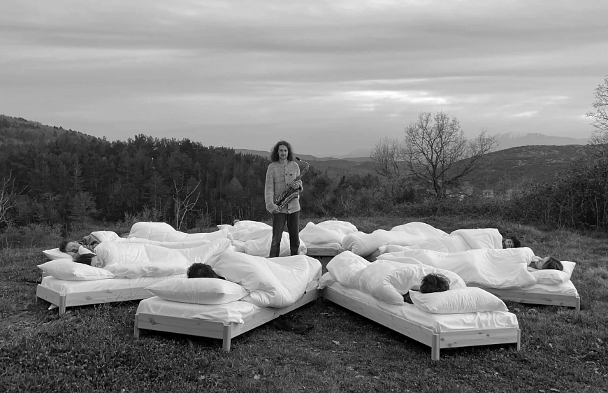 Книга Free Interdisciplinary Performance Lab. Marina Abramovic, Hatje Cantz