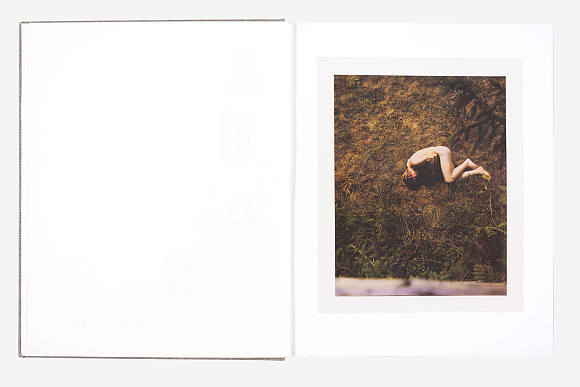 Книга August. Collier Schorr, MACK