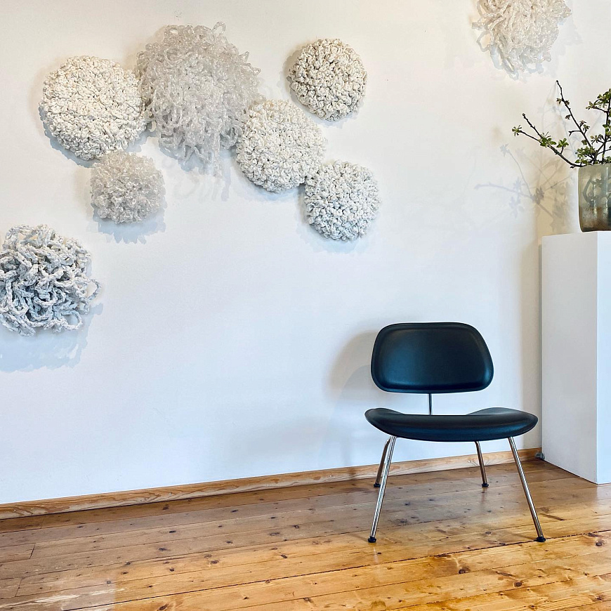 Кресло Plywood Group LCM, Vitra