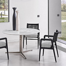 Обеденный стол Fly, Flexform