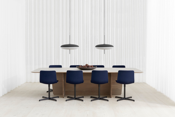 Стул Pato Swivel Chair в обивке, Fredericia