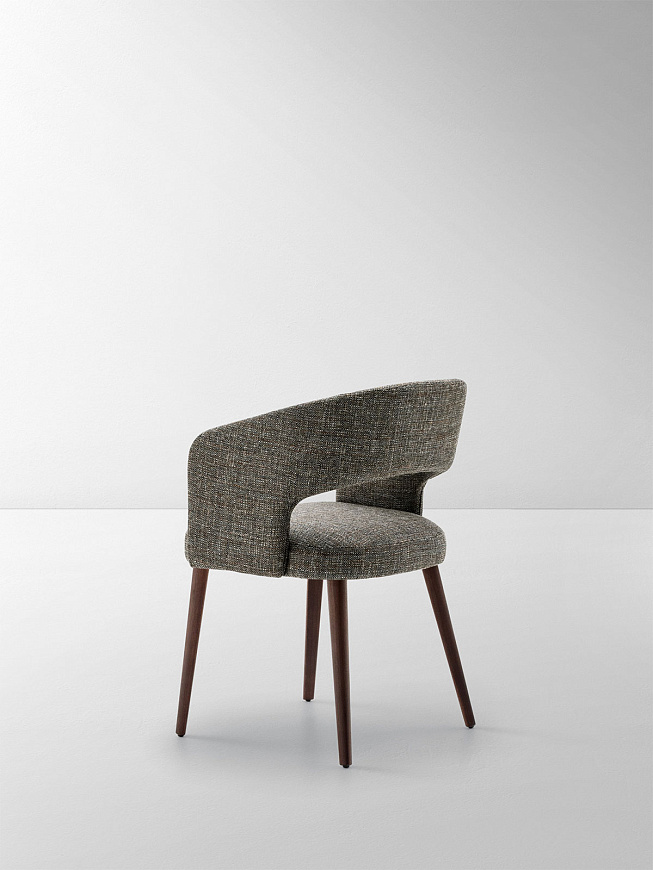 Стул 356, Ditre Italia