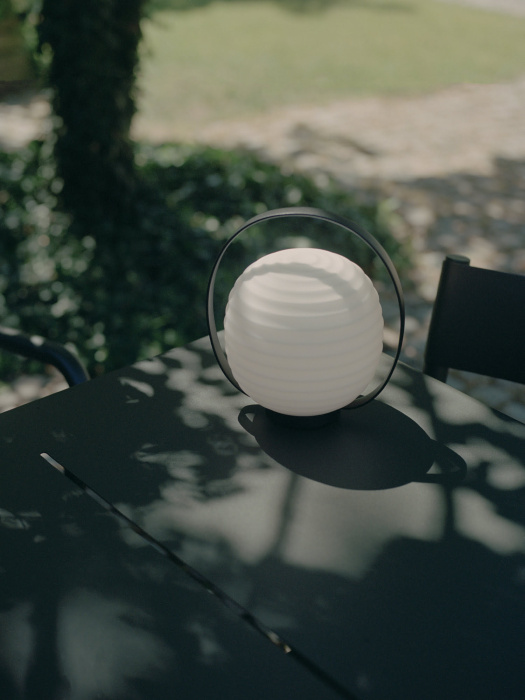 Портативная настольная лампа Lantern Portable Table Lamp, New Works