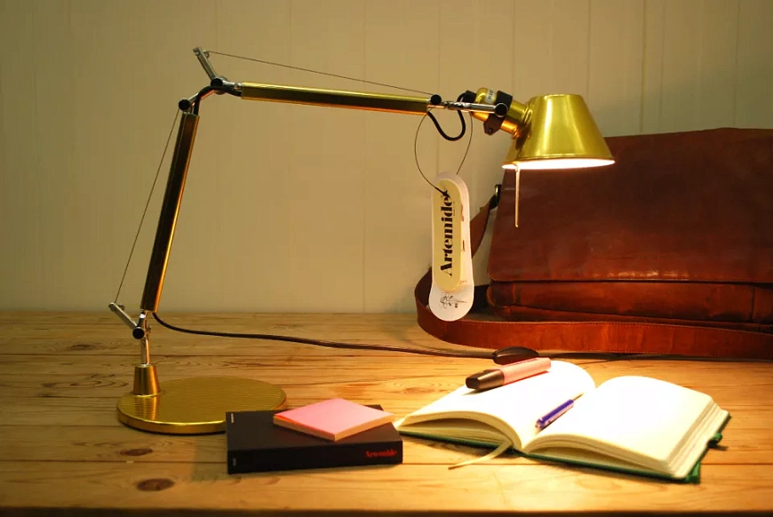 Настольная лампа Tolomeo Micro Gold 0011860A, Artemide
