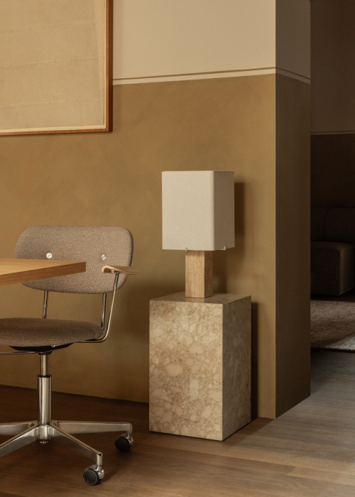 Настольный светильник Nonna Table Lamp Travertine, Audo Copenhagen (ex. Menu)