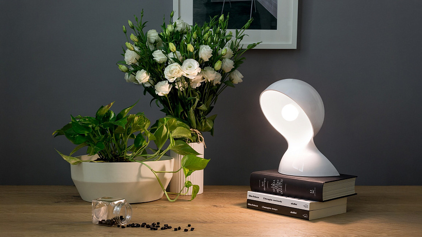 Настольная лампа Dalu Black, Artemide