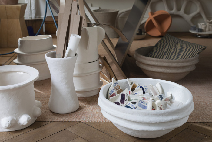 Кашпо Flowerpot 02 Beige Molly by Marie Michielssen, Serax