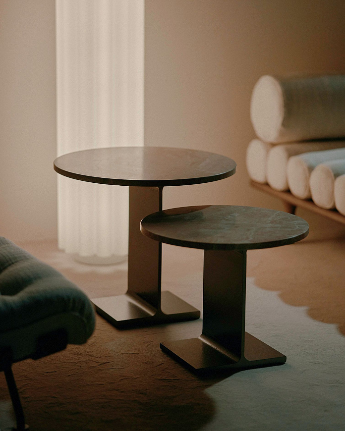 Журнальный столик Trono Side Table, Tacchini