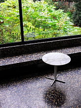 Журнальный столик Split Side Table, Tacchini