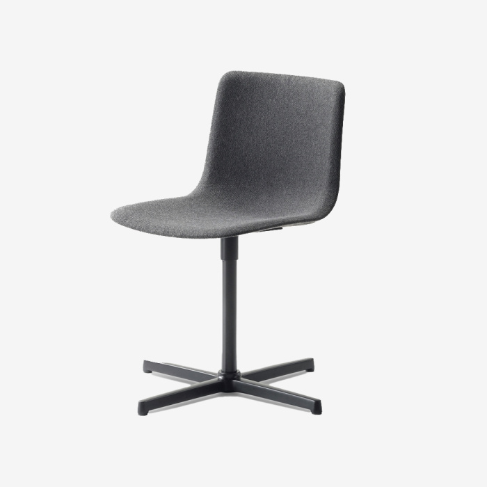 Стул Pato Swivel Chair в обивке, Fredericia