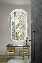 Книга Mid-Century Modern: High-End Furniture in Collectors' Interiors, Beta-Plus Publishing