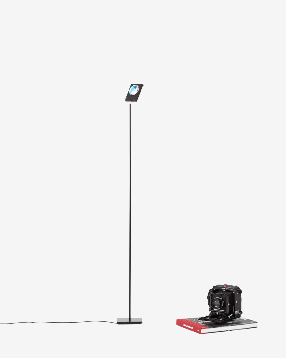 Напольный светильник с поворотным механизмом Halo Horizon, Halo Edition