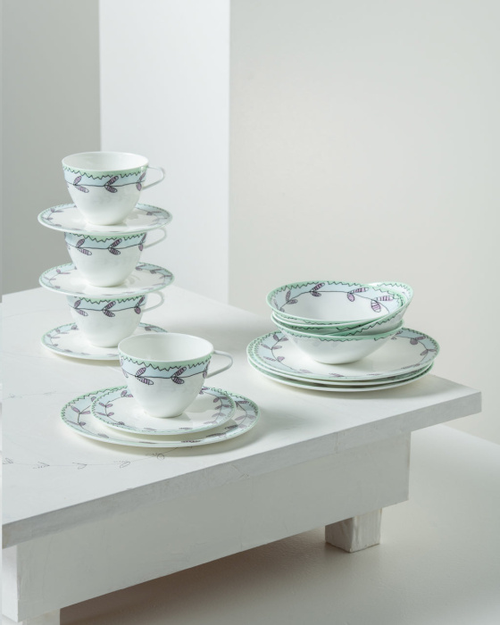 Набор посуды на 4 персоны Breakfast set 16 Pieces Blossom Milk Midnight Flowers, Serax