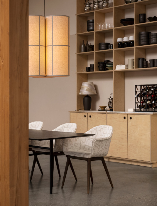 Переносной настольный светильник Torso Table Lamp, Portable, Audo Copenhagen (ex. Menu)