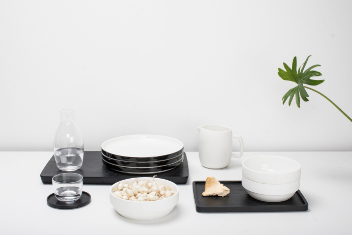 Набор из 4-х тарелок Plate Low Black Glazed Passe-Partout by Vincent Van Duysen, Serax