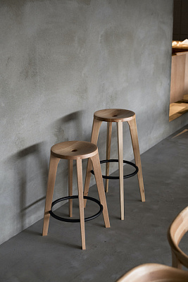 Барный табурет Dovetail Barstool 