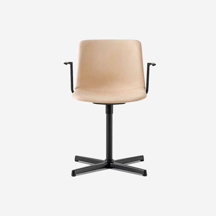 Стул Pato Swivel Armchair в обивке, Fredericia