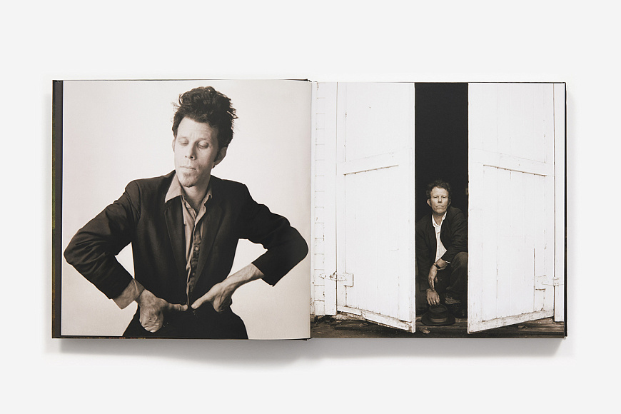 Книга Tom Waits by Matt Mahurin, Abrams Books