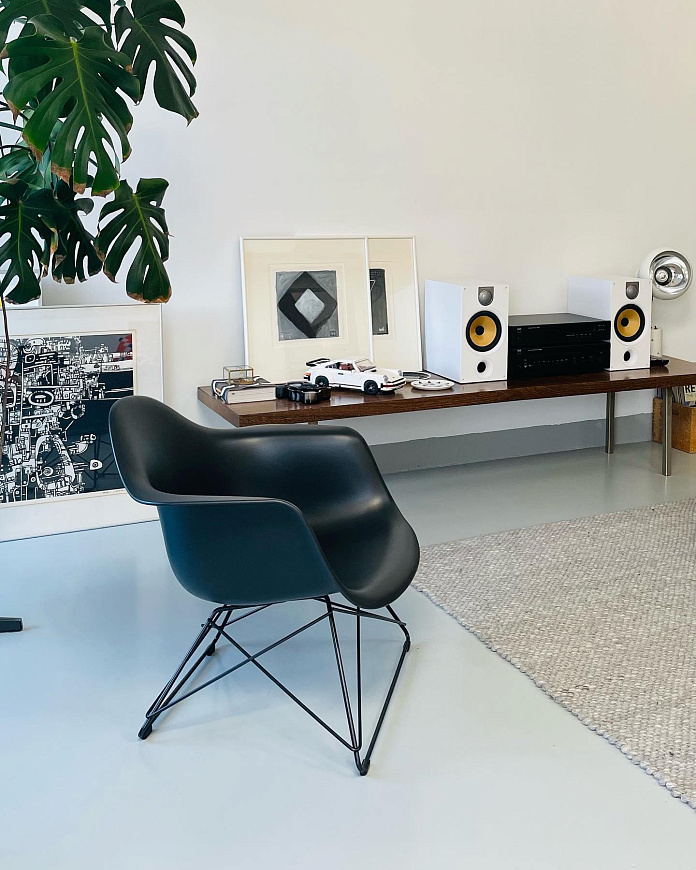 Кресло Eames Plastic Armchair RE LAR, Vitra