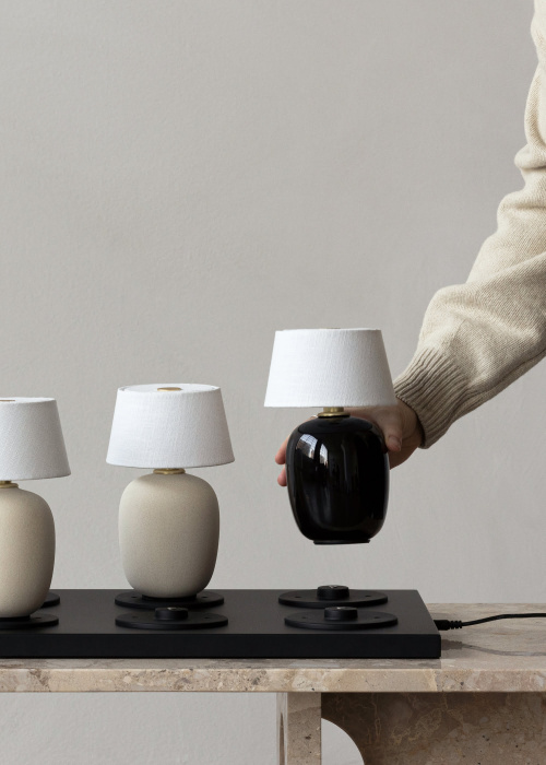 Переносной настольный светильник Torso Table Lamp, Portable, Audo Copenhagen (ex. Menu)