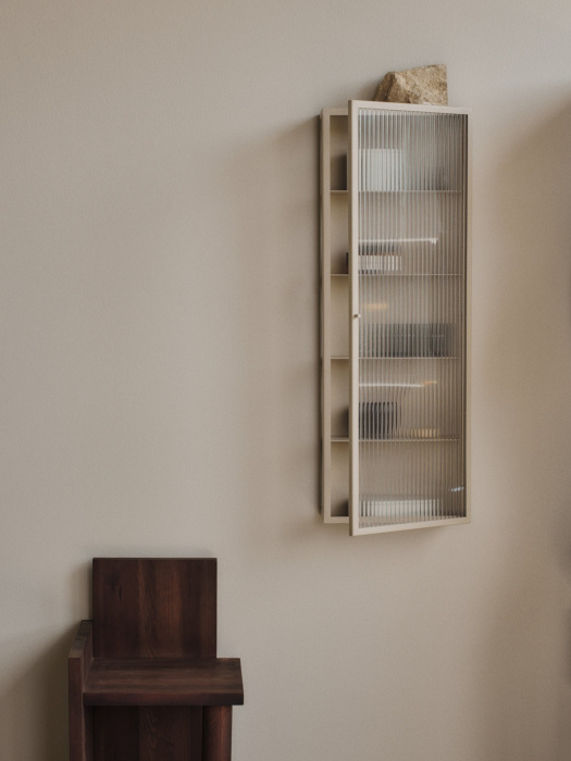 Навесная витрина Haze Wall Cabinet — Tall, Ferm Living
