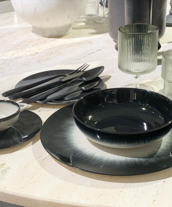 Глубокая тарелка High Plate, Dé Off-White/Black Var B by Ann Demeulemeester, Serax
