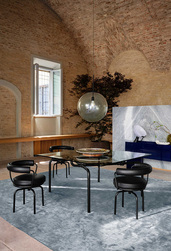 Обеденный стол Edison, Cassina