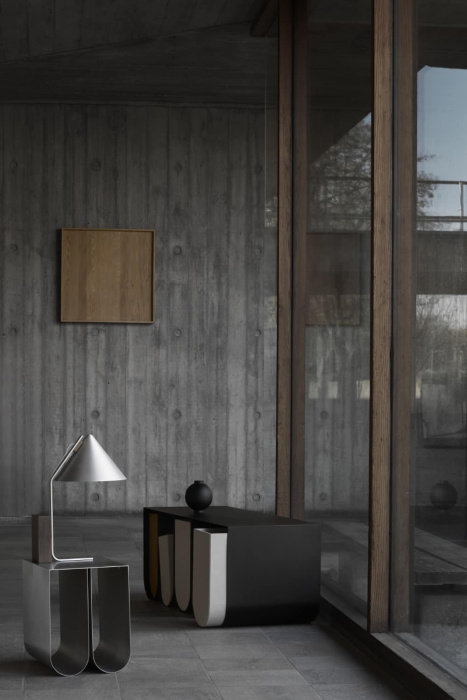 Журнальный столик Curved Side Table, Kristina Dam Studio