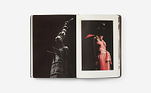 Книга Yves Saint Laurent Museum Marrakech by Studio KO, Phaidon Press