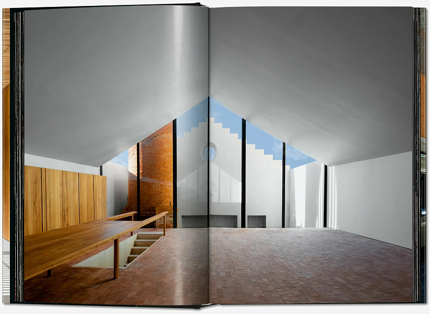 Книга Homes for Our Time 2. Contemporary Houses around the World. Vol. 2, Taschen