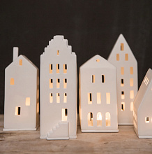 Домик-подсвечник Gable House, Räder